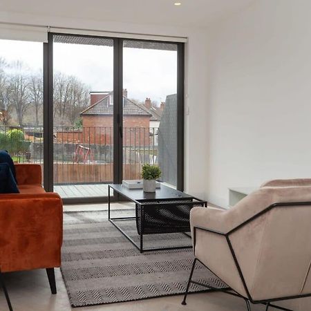 Modern 2 Bedroom Apartment In Wimbledon لندن المظهر الخارجي الصورة