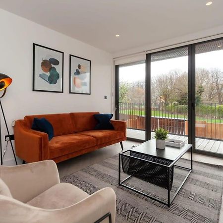 Modern 2 Bedroom Apartment In Wimbledon لندن المظهر الخارجي الصورة