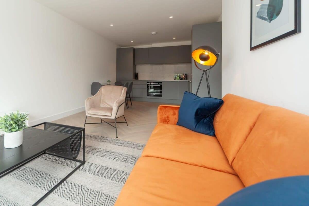 Modern 2 Bedroom Apartment In Wimbledon لندن المظهر الخارجي الصورة