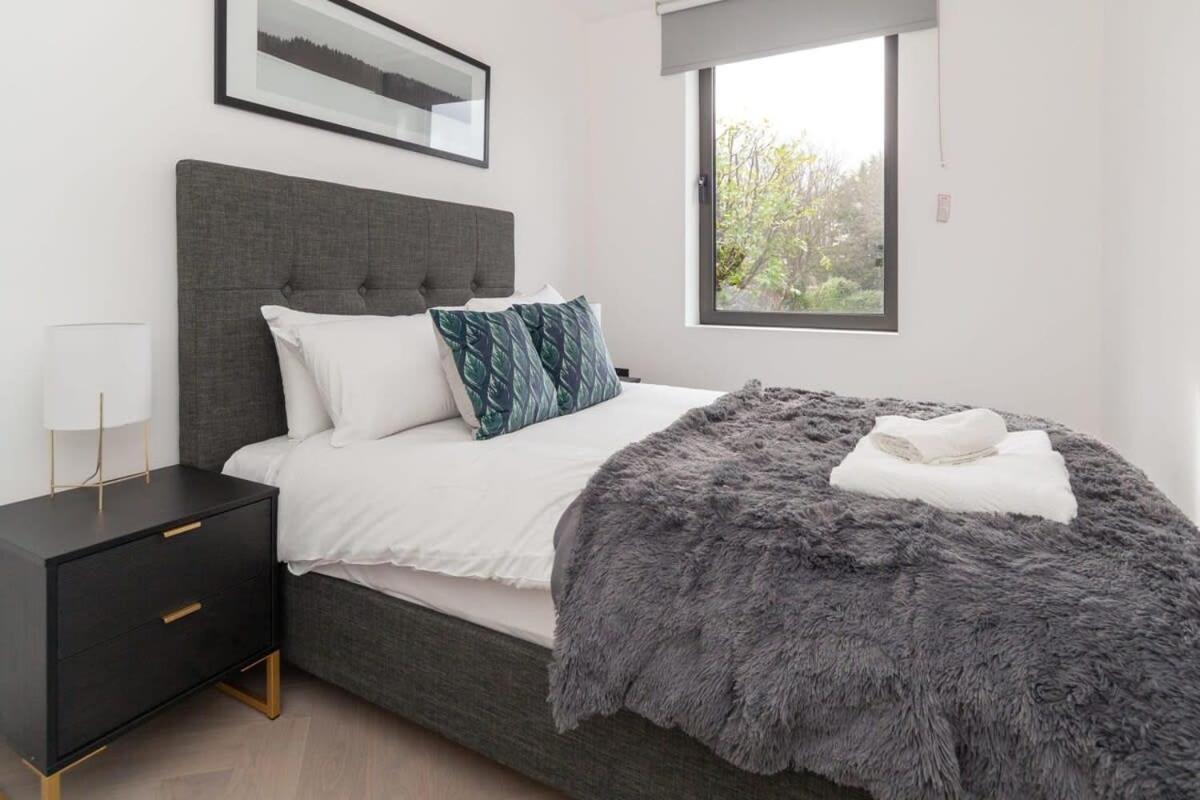 Modern 2 Bedroom Apartment In Wimbledon لندن المظهر الخارجي الصورة