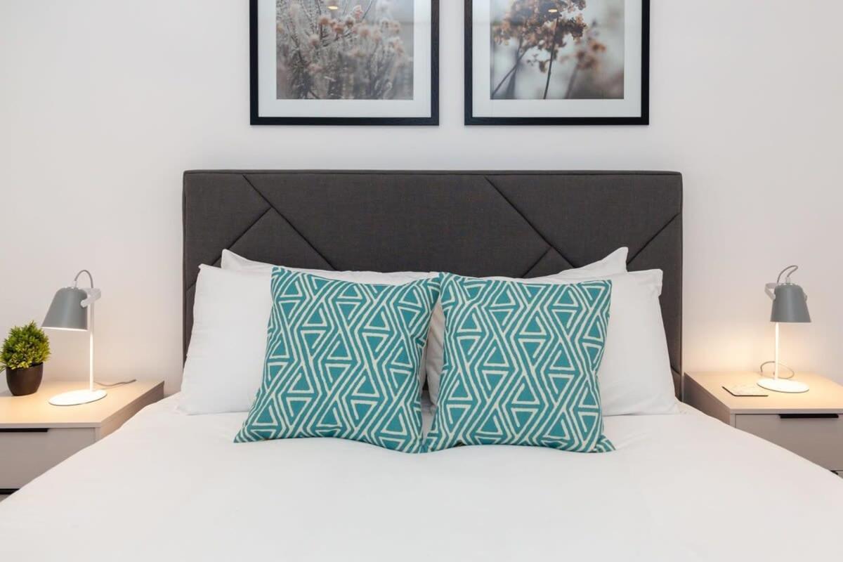 Modern 2 Bedroom Apartment In Wimbledon لندن المظهر الخارجي الصورة